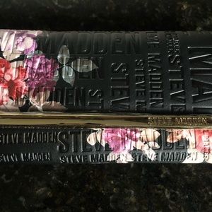 Steve Madden trifold wallet